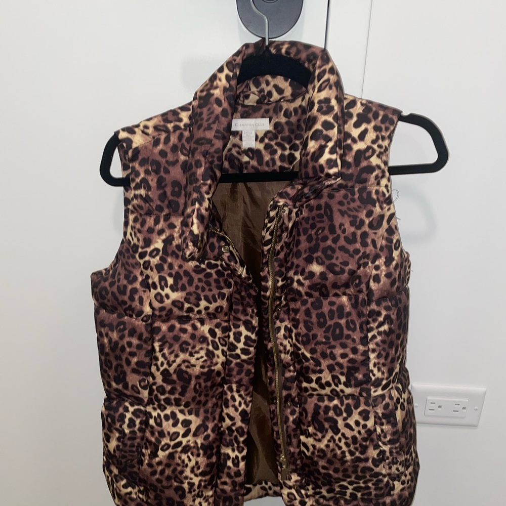 Leopard print vest